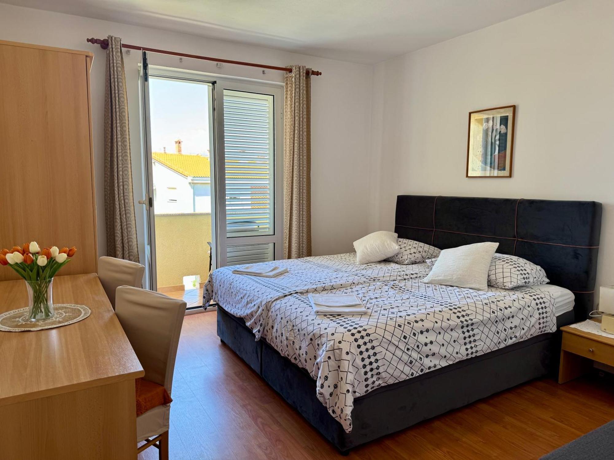 Apartments Maricic Banjol Exterior photo
