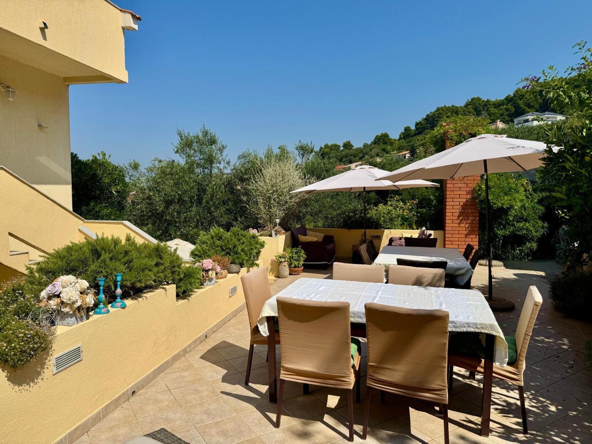 Apartments Maricic Banjol Exterior photo