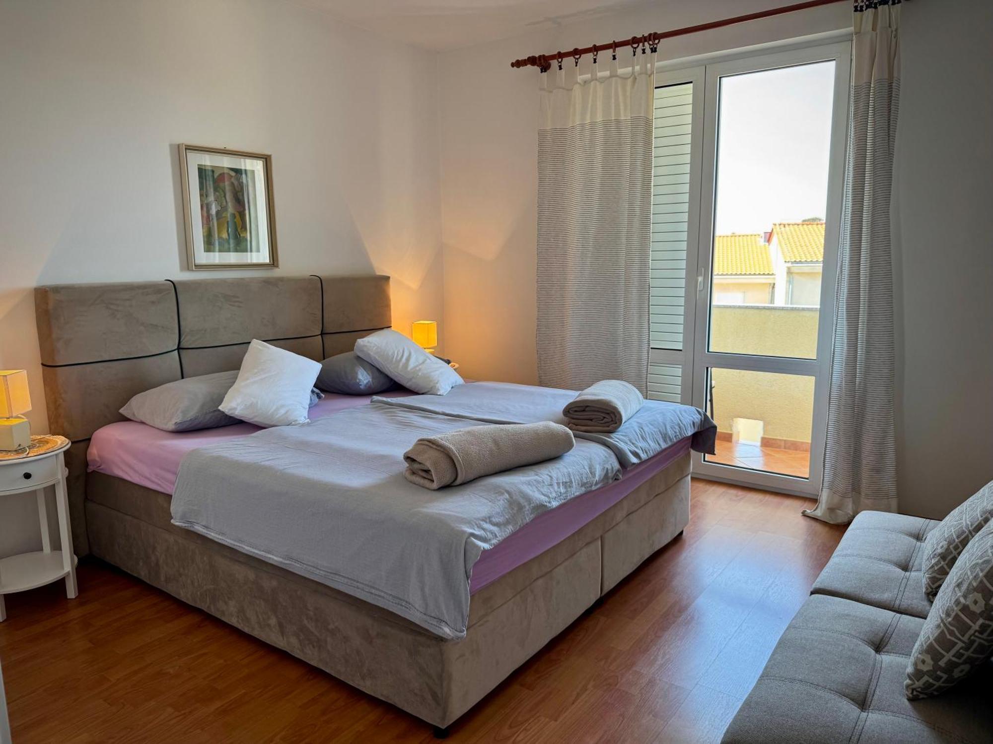 Apartments Maricic Banjol Exterior photo