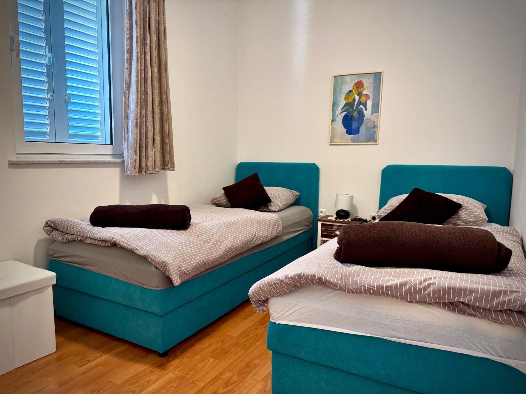 Apartments Maricic Banjol Exterior photo